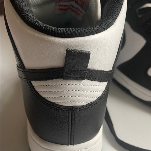 NIB- Nike High Dunks Pandas Men/Women Black and White - Picture 12 of 13